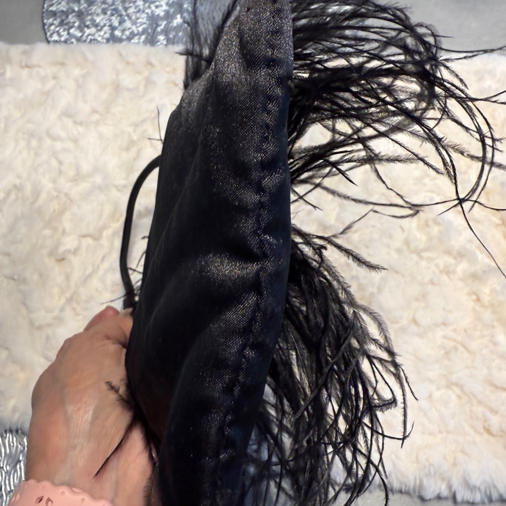 Elegant Black Feathered Women's Bag - Picture 3 of 13